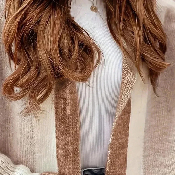 Apricot Casual Women's Color Block Hooded Knit Cardigan - Picture 3 of 4